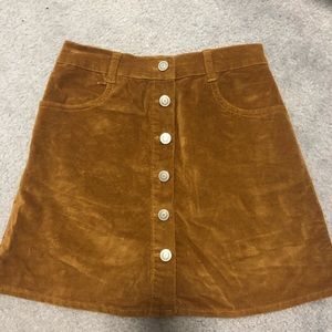 Brandy Melville - Tan skirt